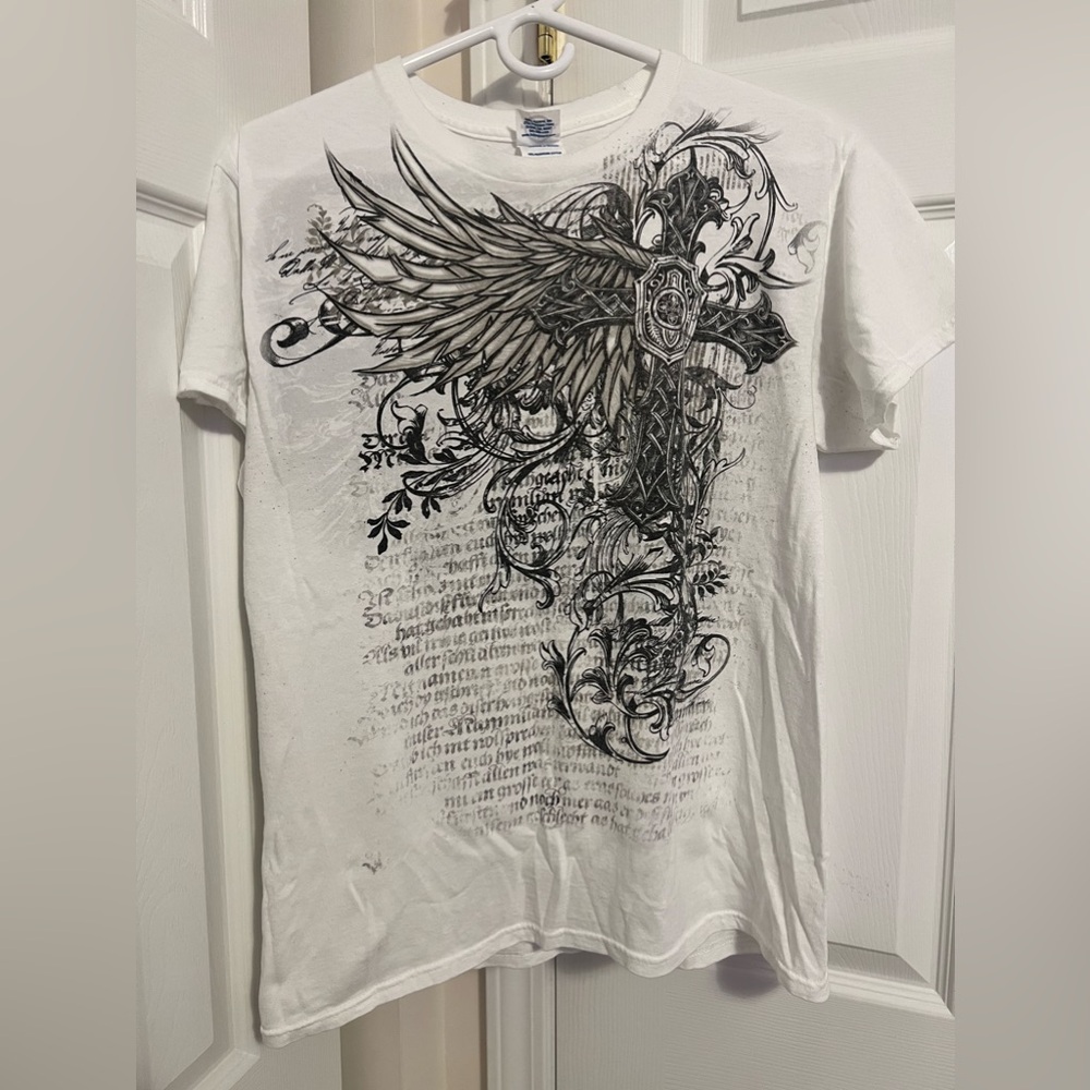 White vintange cross tee